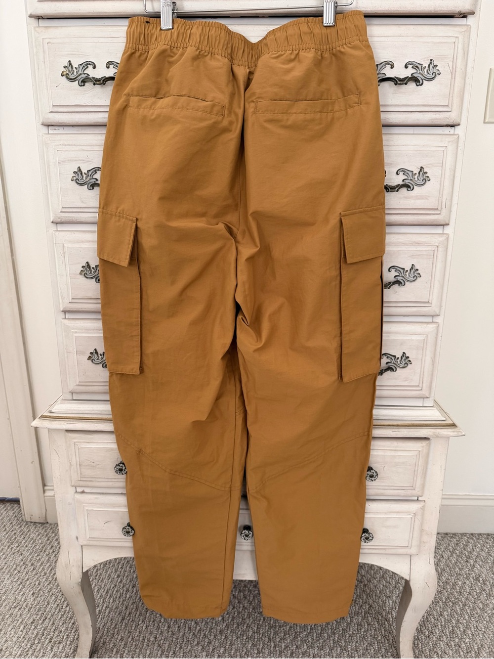 NWT JORDAN Men’s flight Woven Pocket Sports in Mustard - Picture 3 of 8